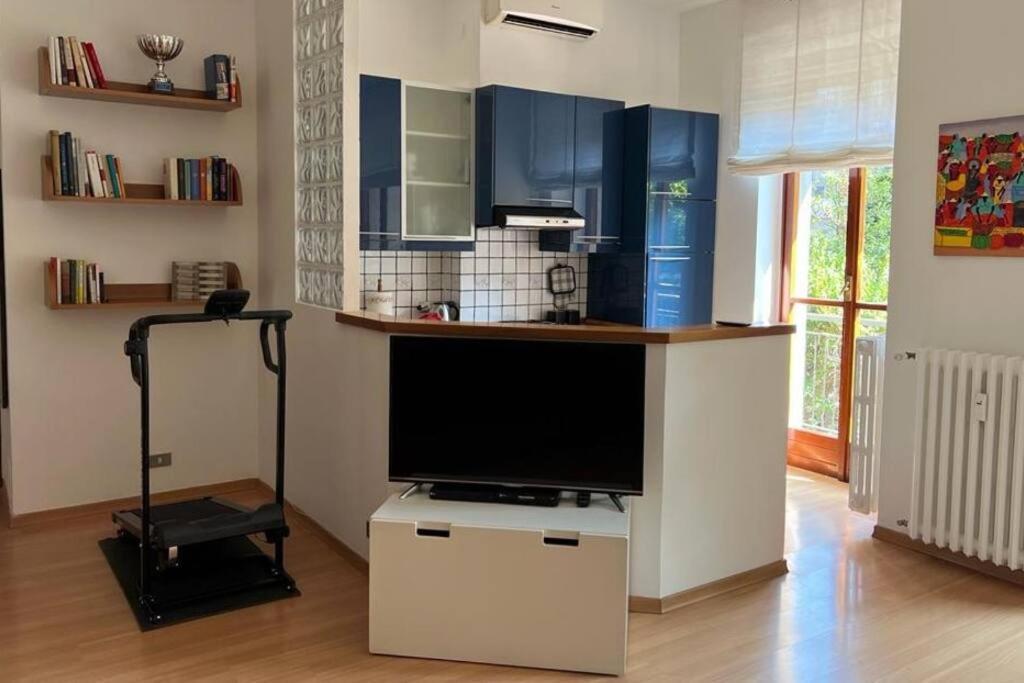 And Cosy Flat In Area