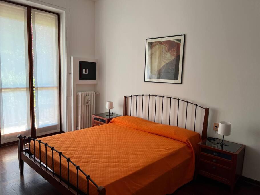 Apartment And Cosy Flat In Area *